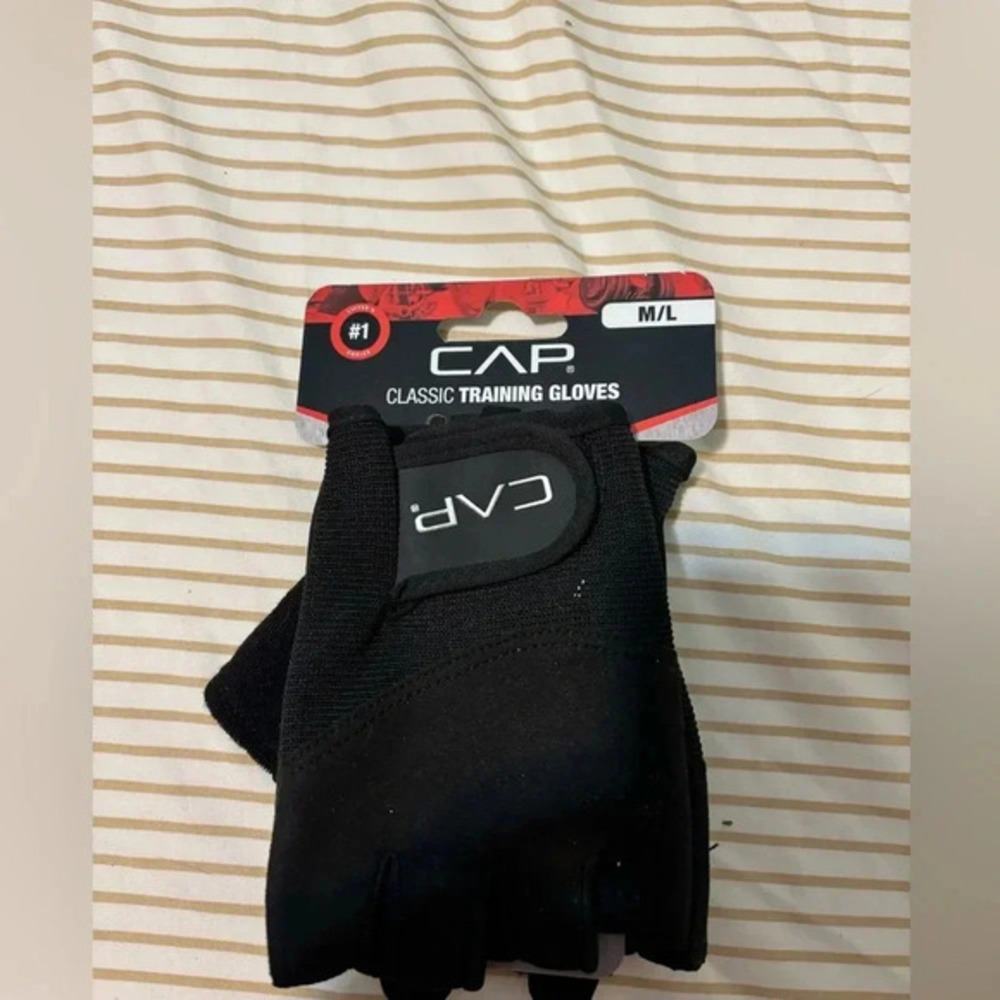 CTG classic training gloves. Workout gloves medium large
